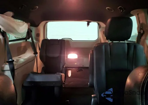 2020 Dodge Grand Caravan Sxt z USA, uszkodzony, nr VIN 2C4RDGCG4LR193731